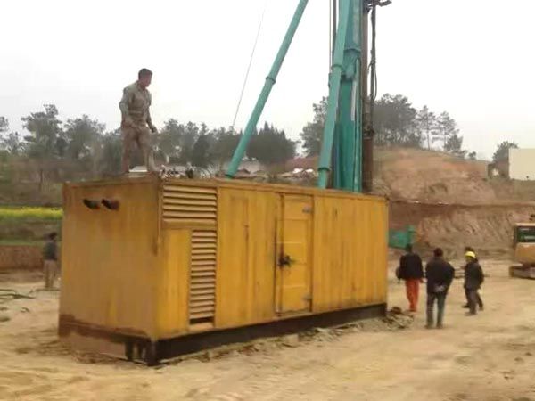 隆广镇如何判断水冷式机油散热器密封件是否需要更换?